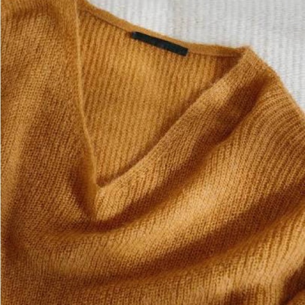 Jenni Kayne mohair cabin V-Neck Sweater in amber - RARE